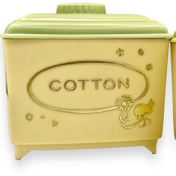 Vintage Baby Nursery Plastic Footed Organizing Jars Pale Yellow Green Lids - Picture 9 of 16